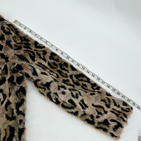 Love Token Faux Fur Jacket Women’s S Cheetah Leopard Short Coat Mob Wife Party - Picture 11 of 13
